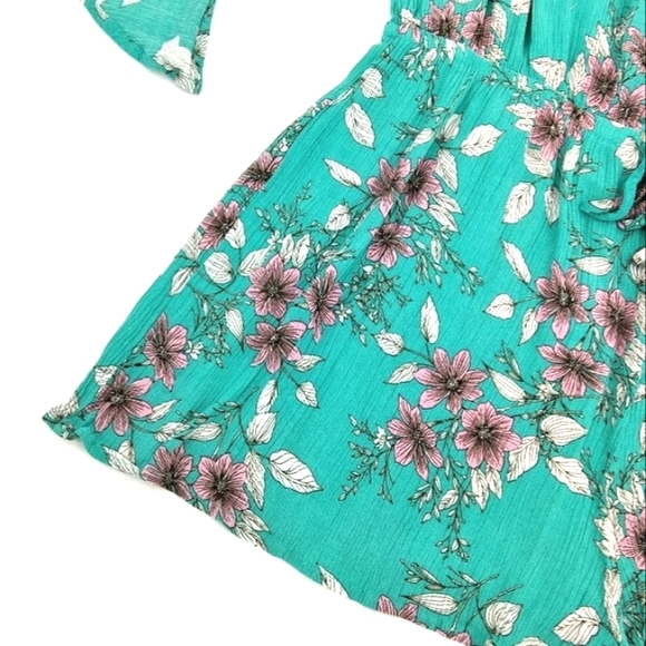 *SOLD* TAKARA Cherry Blossom Print Off Shoulder Romper - Picture 4 of 9